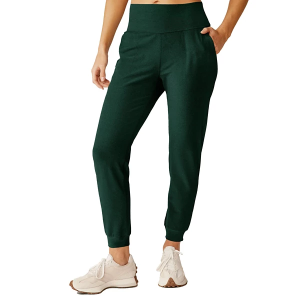 Women's Beyond Yoga Spacedye Midi Pants XSmall Dark Spruce Green Heather Regular