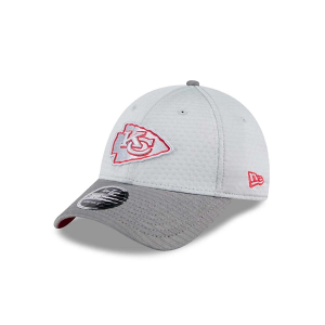 Kansas City Chiefs New Era 2024 Training Camp 9Forty Adjustable Hat One Size Grey