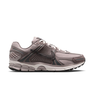 Nike Men's Nike Zoom Vomero 5 SE Sneakers - $135.00 at SCHEELS