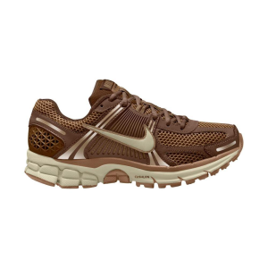 Nike Women's Nike Zoom Vomero 5 Sneakers - $127.50 at SCHEELS