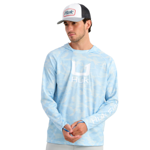 Huk Huk Icon Camo Long Sleeve Hoodie Shirt in Coastal Drift | Mens | Size Medium - $42.00 at Murdoch's Ranch & Home Supply