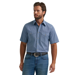 Wrangler Wrangler 20X Competition Advanced Comfort Short Sleeve Classic Fit Print Shirt in Blue Geo | Size Small - $44.99 at Murdoch's Ranch & Home Supply
