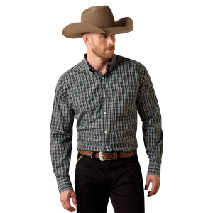 Ariat Ariat Wrinkle Free Whitford Classic Fit Shirt in Black Plaid | Mens | Size Small - $59.96 at Murdoch's Ranch & Home Supply