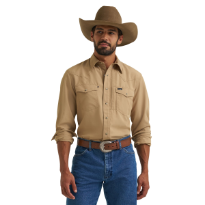 Wrangler Wrangler ATG Western Performance Relaxed Fit Long Sleeve Snap Shirt in Kelp | Mens | Size Medium - $64.99 at Murdoch's Ranch & Home Supply