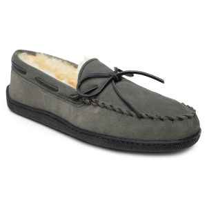 Minnetonka Sheepskin Hardsole Slipper in Grey | Mens | Size 8