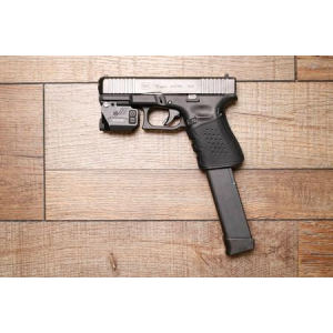 Glock Glock 19 Gen 5 9mm Police Trade-In Pistol with Light/Laser