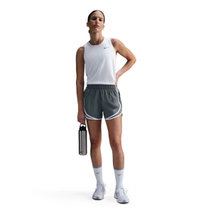 Women's Nike Tempo Shorts XLarge Smoke Grey/Smoke Grey/Reflective Silv