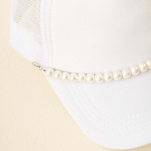 Women's Darling Effect Trucker Hat Chain Snapback Hat One Size Pearl
