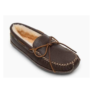 Men's Minnetonka Sheepskin Moose Casual Slippers Regular 12 Chocolate