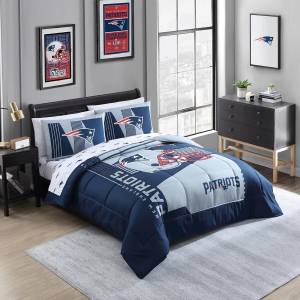 Logo Brands New England Patriots Status Bed In A Bag Queen