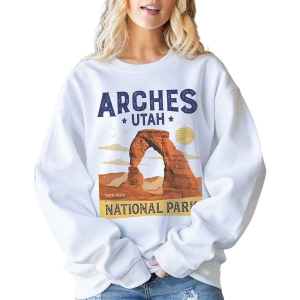 Women's Blume & Co Utah Arches National Park Crewneck Sweatshirt Medium White
