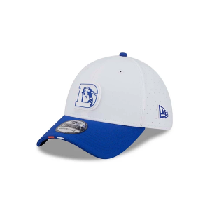 Denver Broncos New Era 2025 Training Camp 39Thirty Flexfit Hat M/L White
