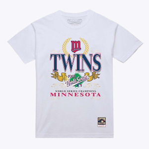 Minnesota Twins Pennant Chase T-Shirt 2XLarge White
