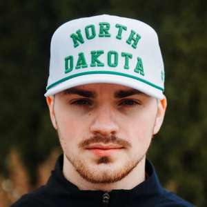 Men's Pin Hunters Golf North Dakota Golf Snapback Hat One Size White/Green