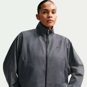 Nike Women's Sportswear Oversized Woven Jacket, XS, Black