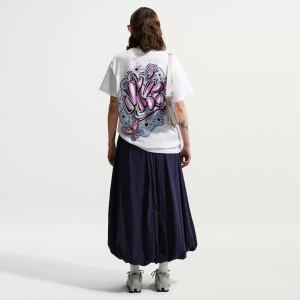 Nike Women's Sportswear Airbrush Graphic T-Shirt, Medium, White