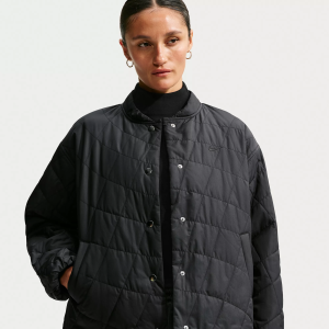 Nike Women's Sportswear Quilted Barn Jacket, Medium, Black