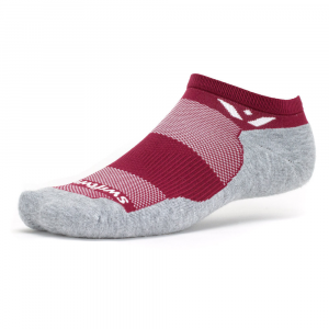 Swiftwick MAXUS Zero Socks Socks Crimson