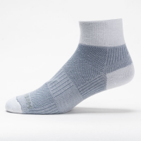 WrightSock Double Layer Coolmesh II Quarter Socks Socks Light Gray/White