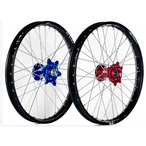 Kite/D.I.D. - Complete Front Wheel (Suzuki)