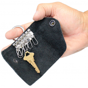 6 Key Leather Key Case with Finger Ring #AC22041SR
