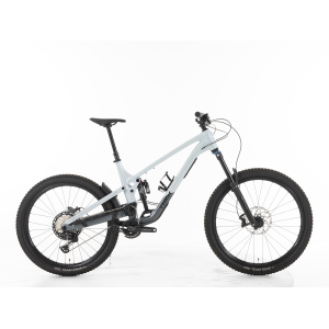 Slash 8 Gen 6 - 2025, X-Large