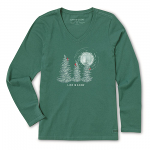 LIFE IS GOOD Women's Snow Pines With Cardinals Long Sleeve Crusher V Neck