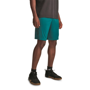 UNDER ARMOUR Tech Graphic 10