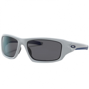 Oakley Valve Matte Grey Smoke w/Black Iridium Polarized Lenses OO9236-0660