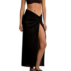 Women's Aura Mia Elan Twist Front Cover Up Skirt Swim Skort Small Black
